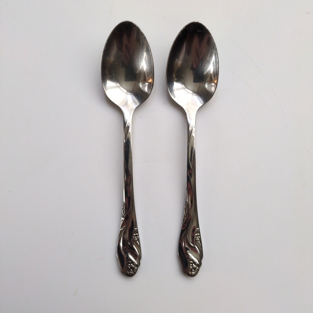 Vtg Oneida LORILEI Teaspoons Small Spoons (2) Stainless‎ Floral Flatware Lorelei